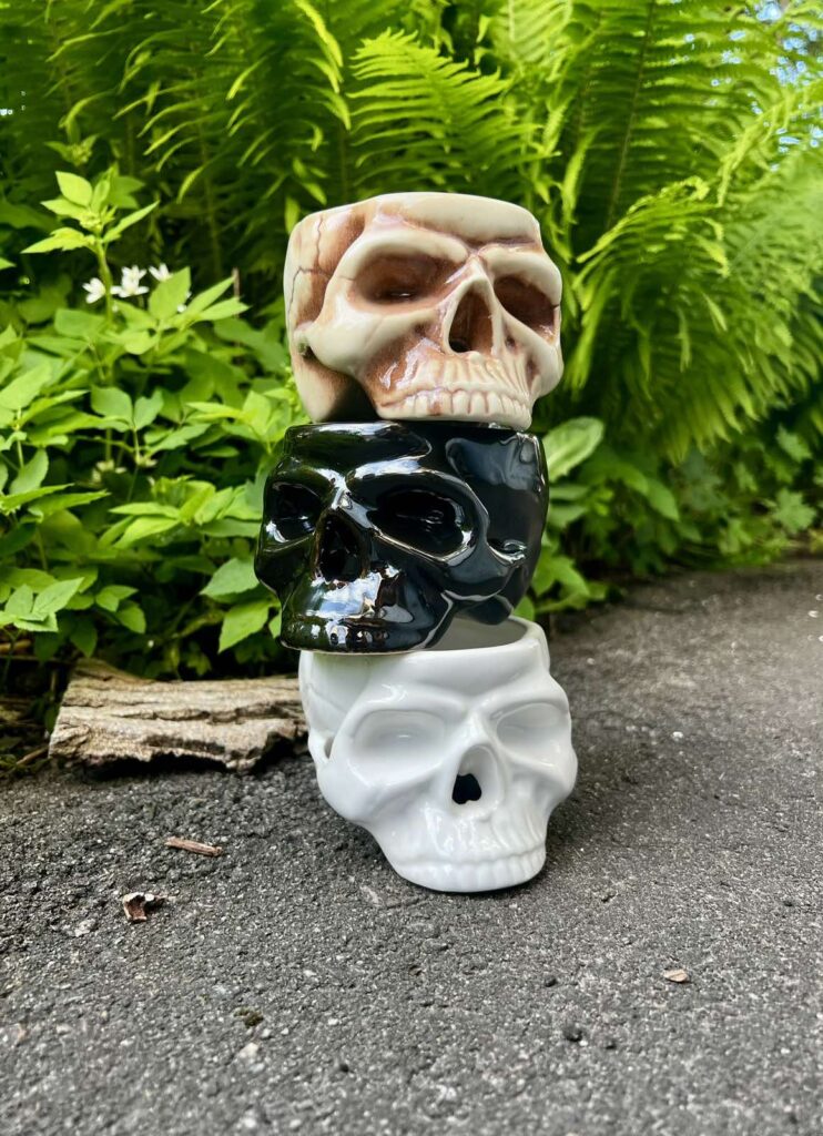 Чашка “Skull Classic” - стильний подарунок у 3 кольорах